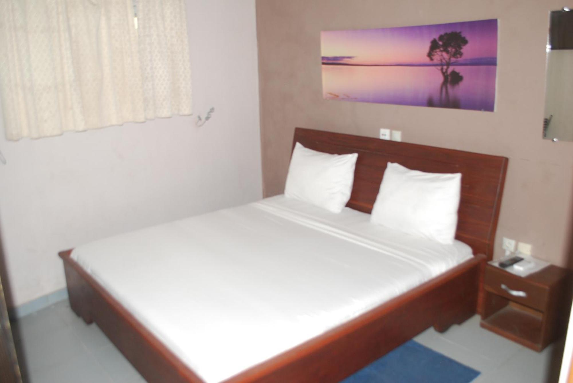 Benin City Center Hotel Cotonou Extérieur photo