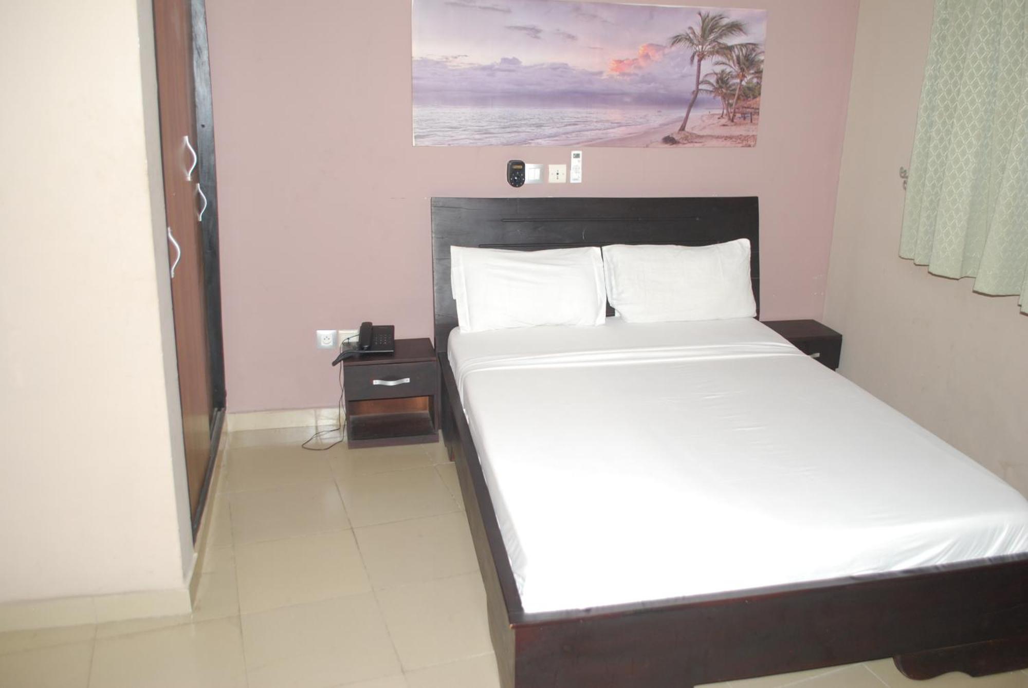 Benin City Center Hotel Cotonou Extérieur photo