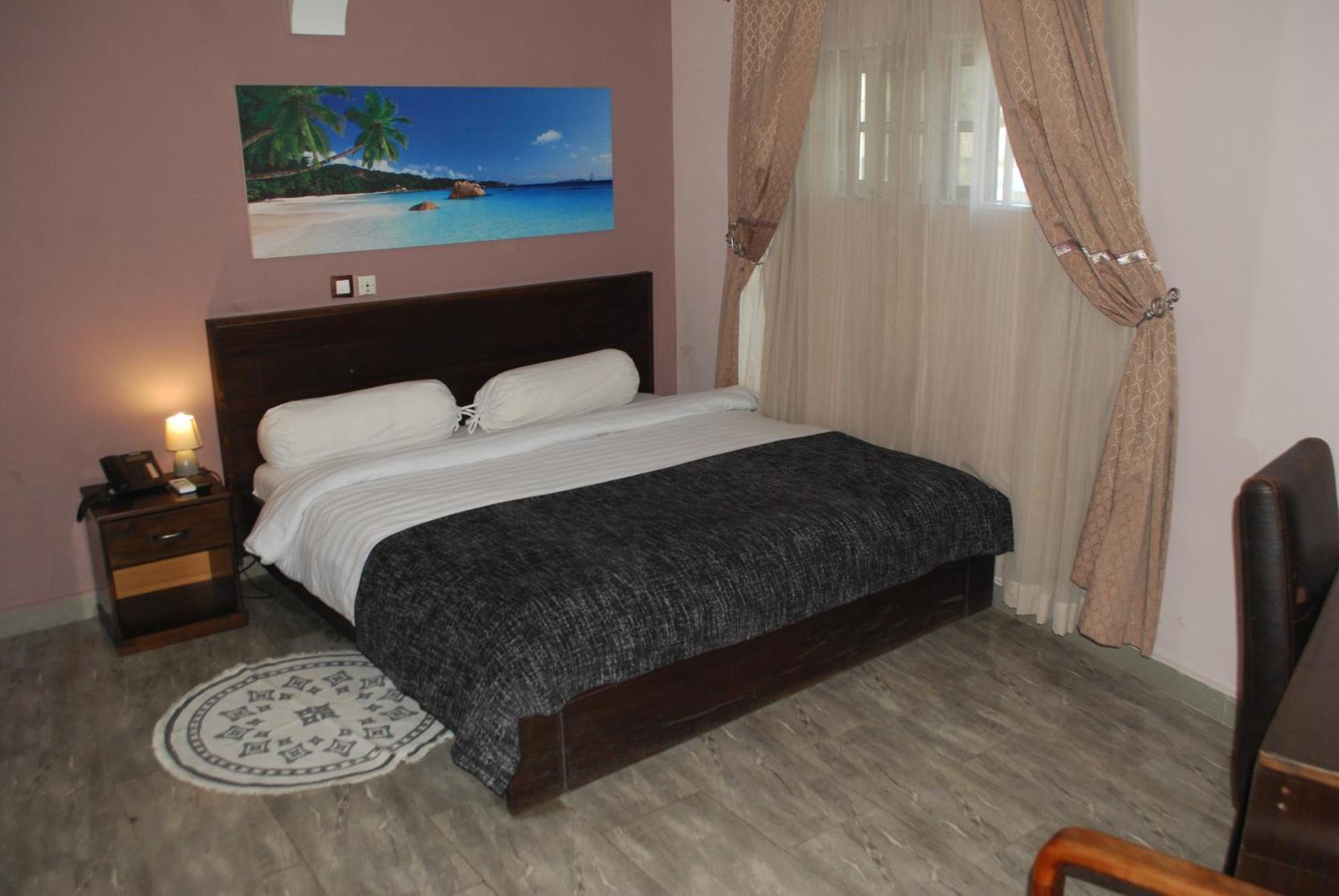 Benin City Center Hotel Cotonou Extérieur photo
