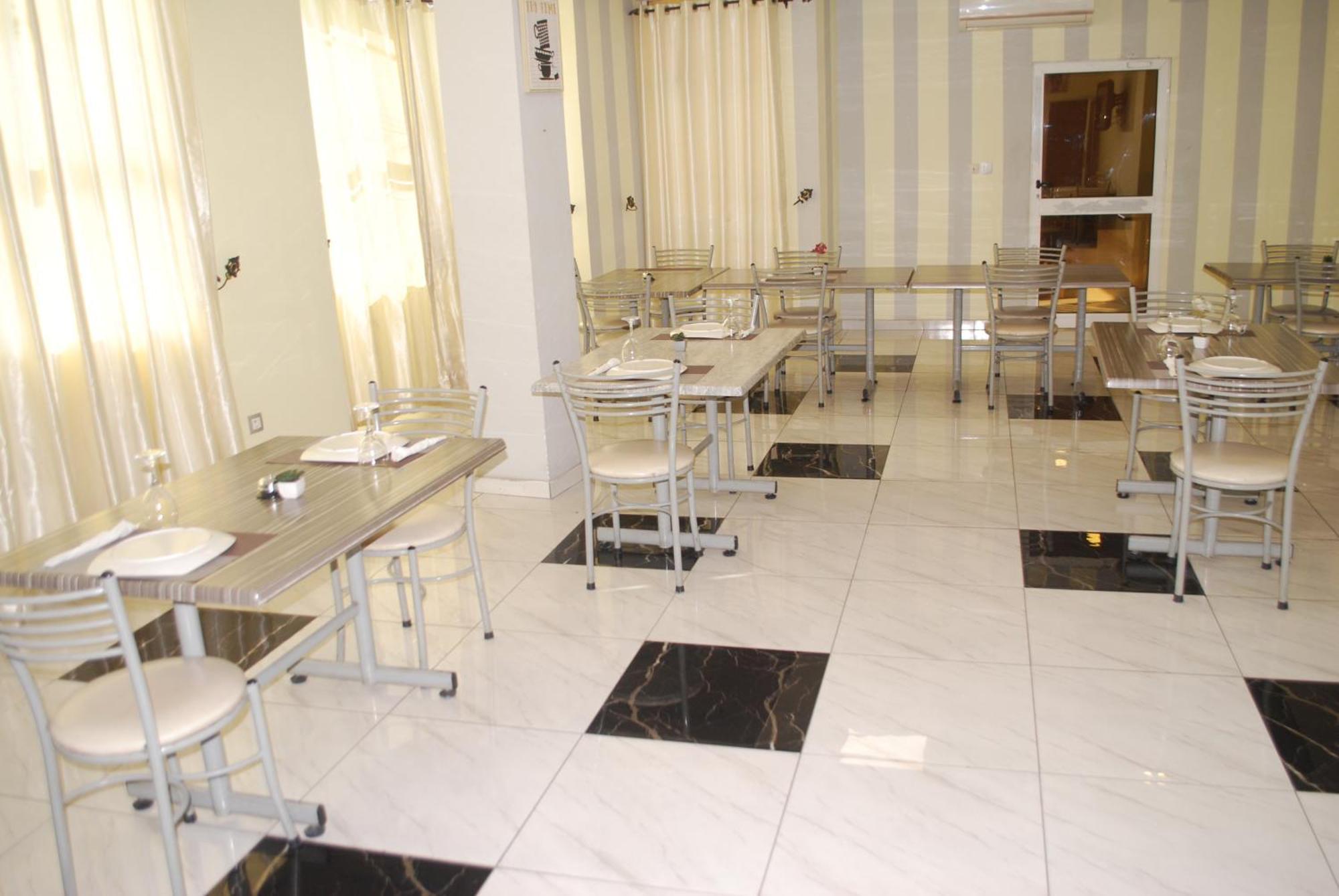 Benin City Center Hotel Cotonou Extérieur photo