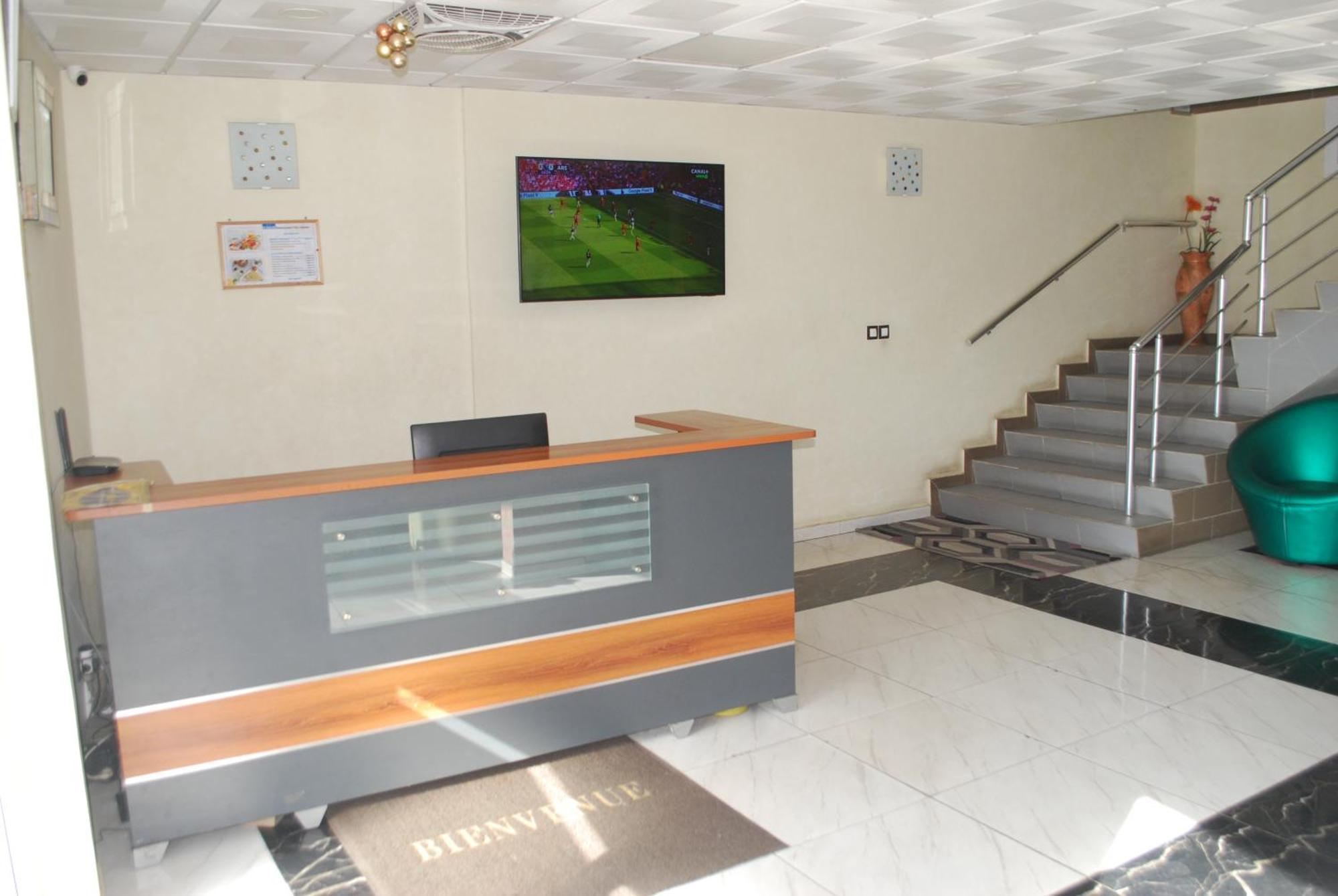 Benin City Center Hotel Cotonou Extérieur photo