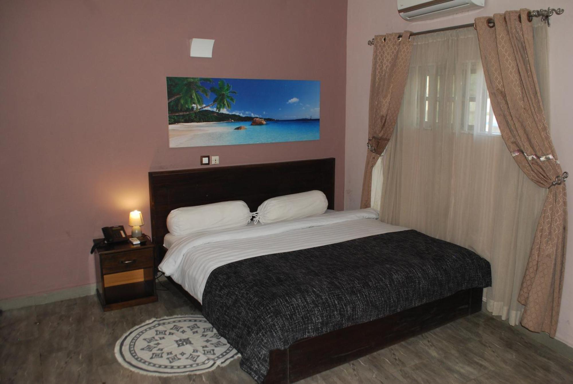 Benin City Center Hotel Cotonou Extérieur photo
